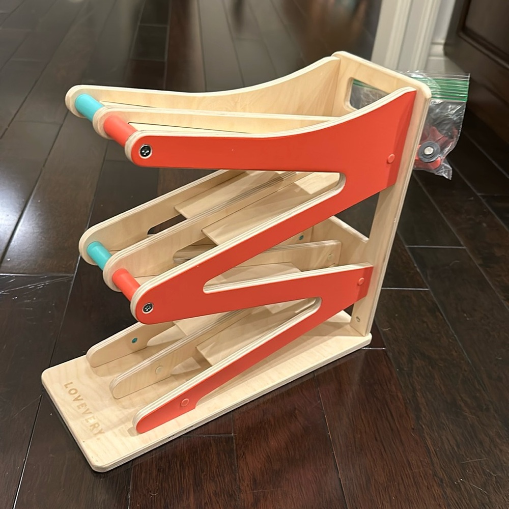Lovevery Race and Chase Ramp Pioneer Kit 16-18 Mths. Montessori Toy Excellent